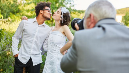 Pourquoi faire appel a un photographe de mariage ?