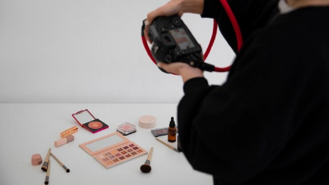 Les secrets d’un shooting photo réussi pour sublimer vos produits cosmétiques